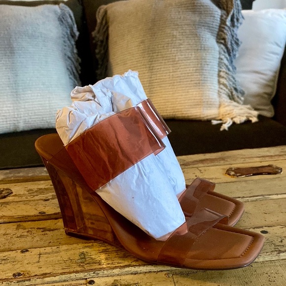 NEW ALDO SHOES LUCITE HEELS SLIP-ON MINIMALIST WEDGE SANDALS WEDGE HEELS 8 M - Picture 4 of 9